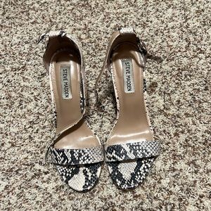 Steve Madden printed heels